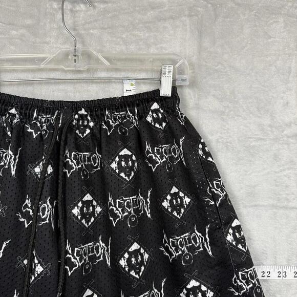 Section 8 Official Mesh Shorts Black White All Over Graphic Logo Print Size S - Picture 3 of 10
